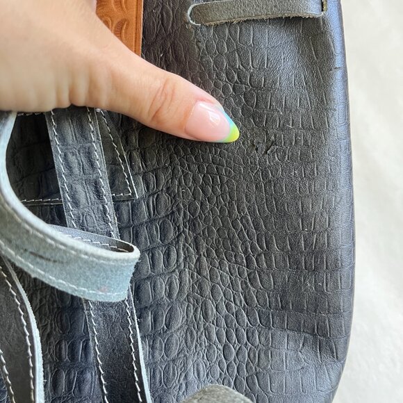 Vintage El Salvador Leather Backpack - Picture 8 of 11